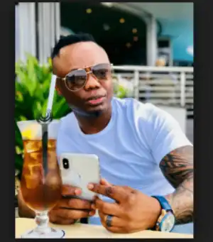 DJ Tira - Ngaqonya (ThackzinDJ Remix) Ft. Aubrey
